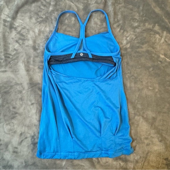 Lululemon C.Y.B Tank
Cornflower / Wee Are From Space October Inkwell

#123 - Picture 4 of 6